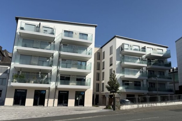 Fertiggestelltes Mehrfamilienhaus der Dr.-Erich-Pfeiffer-Stiftung